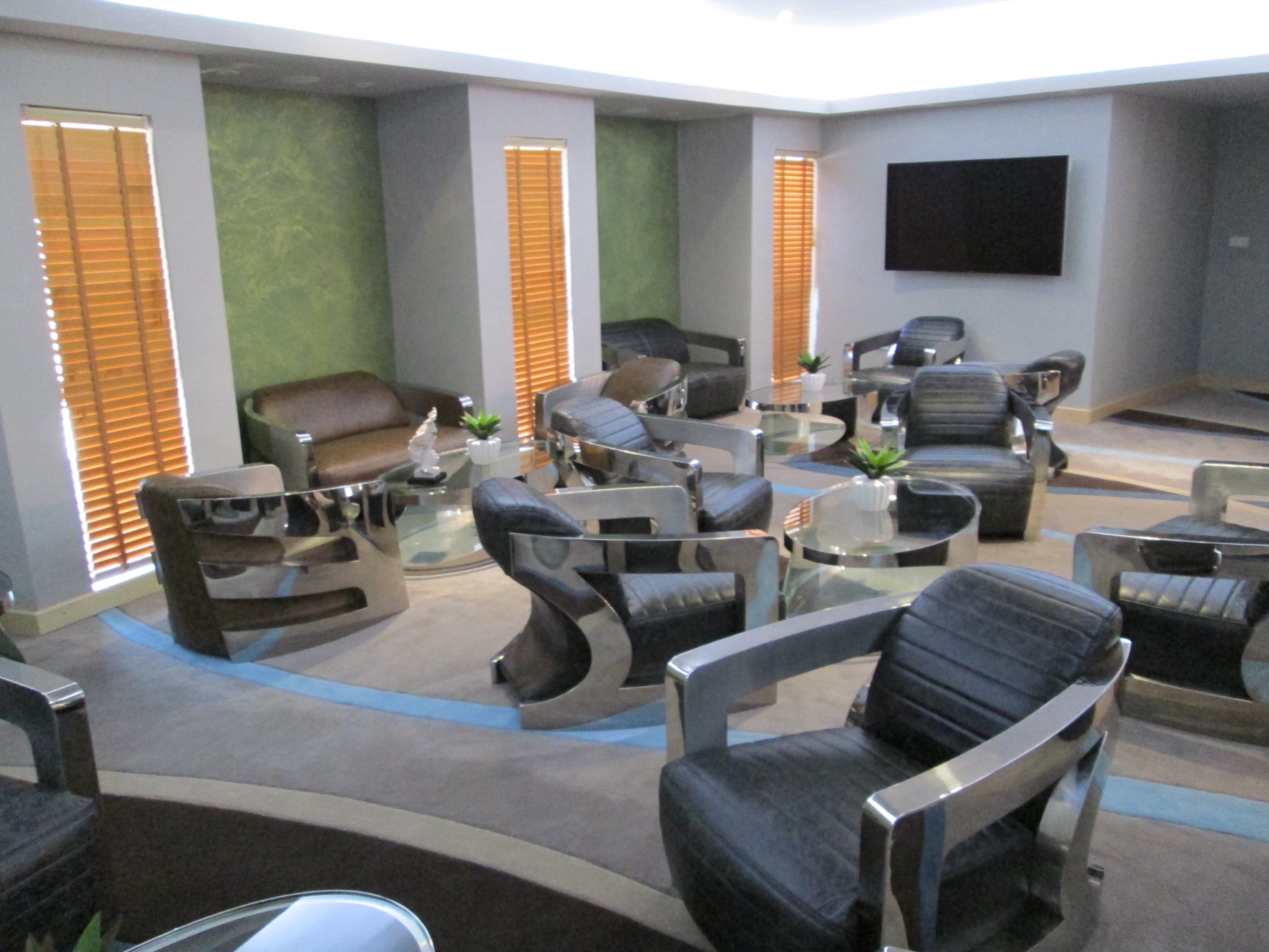 The Lounge at Aquarian Tide Hotel, cocktails and drinks